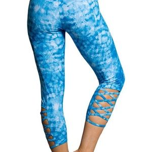 Onzie Blue Tie Dye Yoga Capris Small